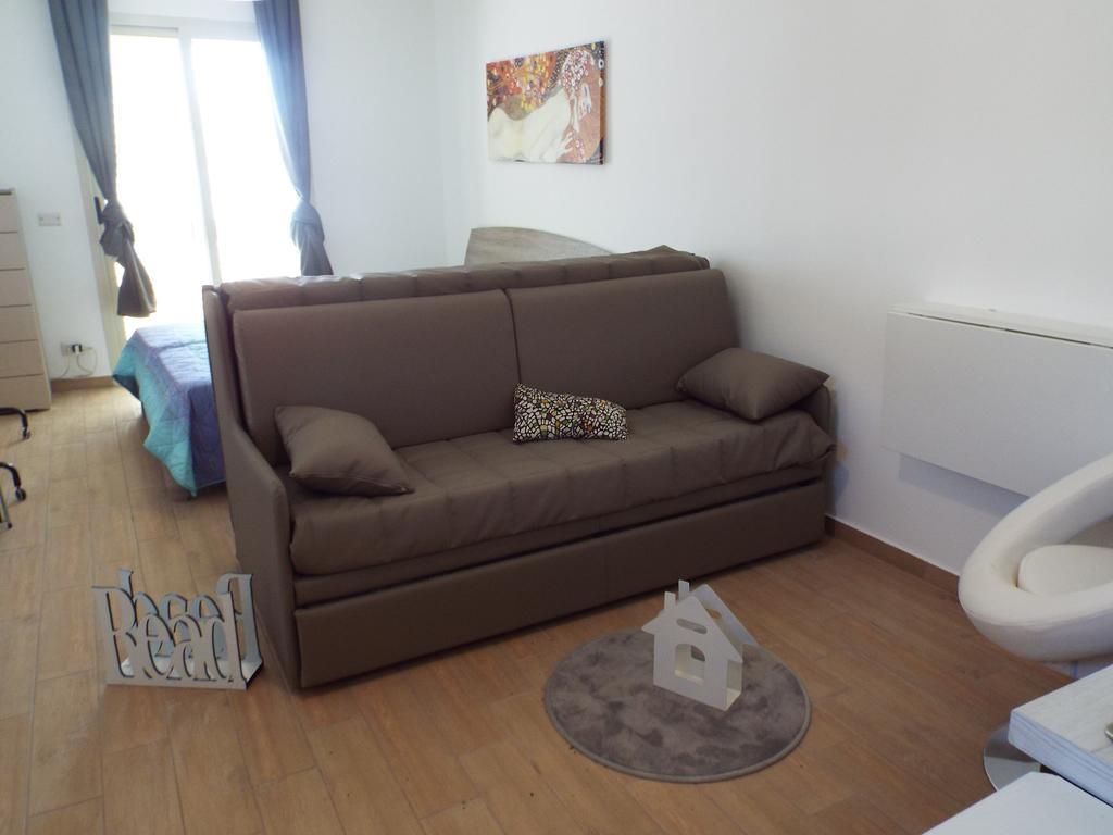 Semu A Mari B&B Santa Teresa Di Riva Værelse billede