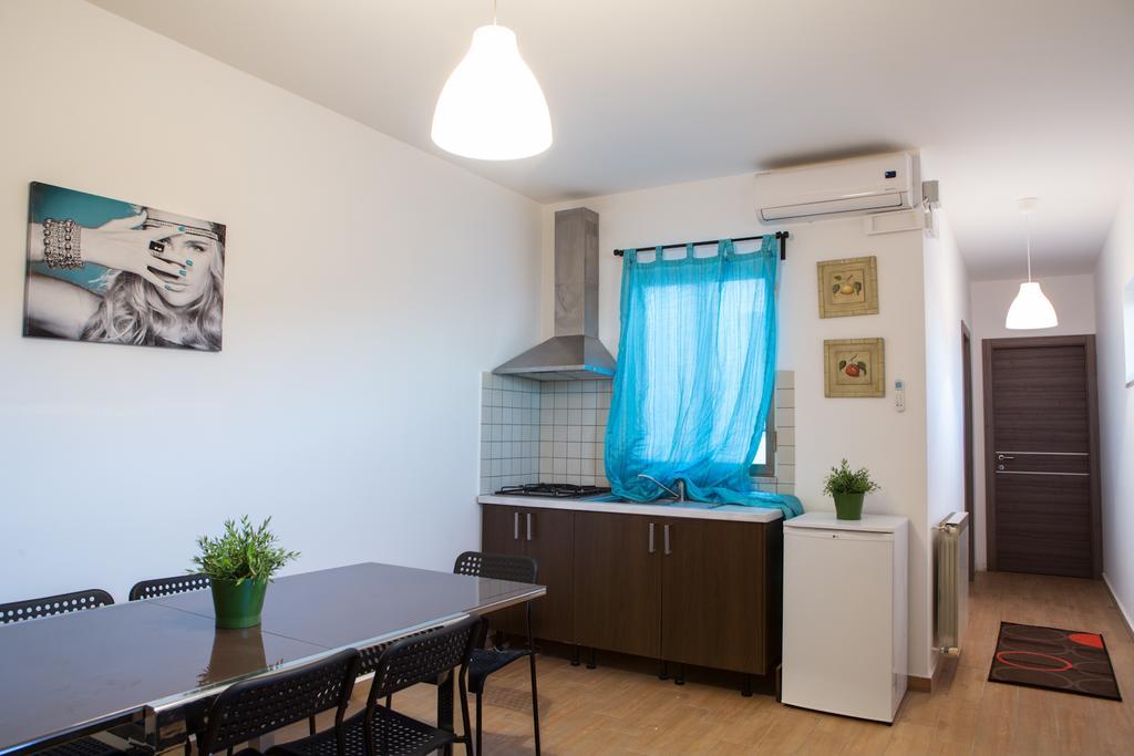 Semu A Mari B&B Santa Teresa Di Riva Værelse billede